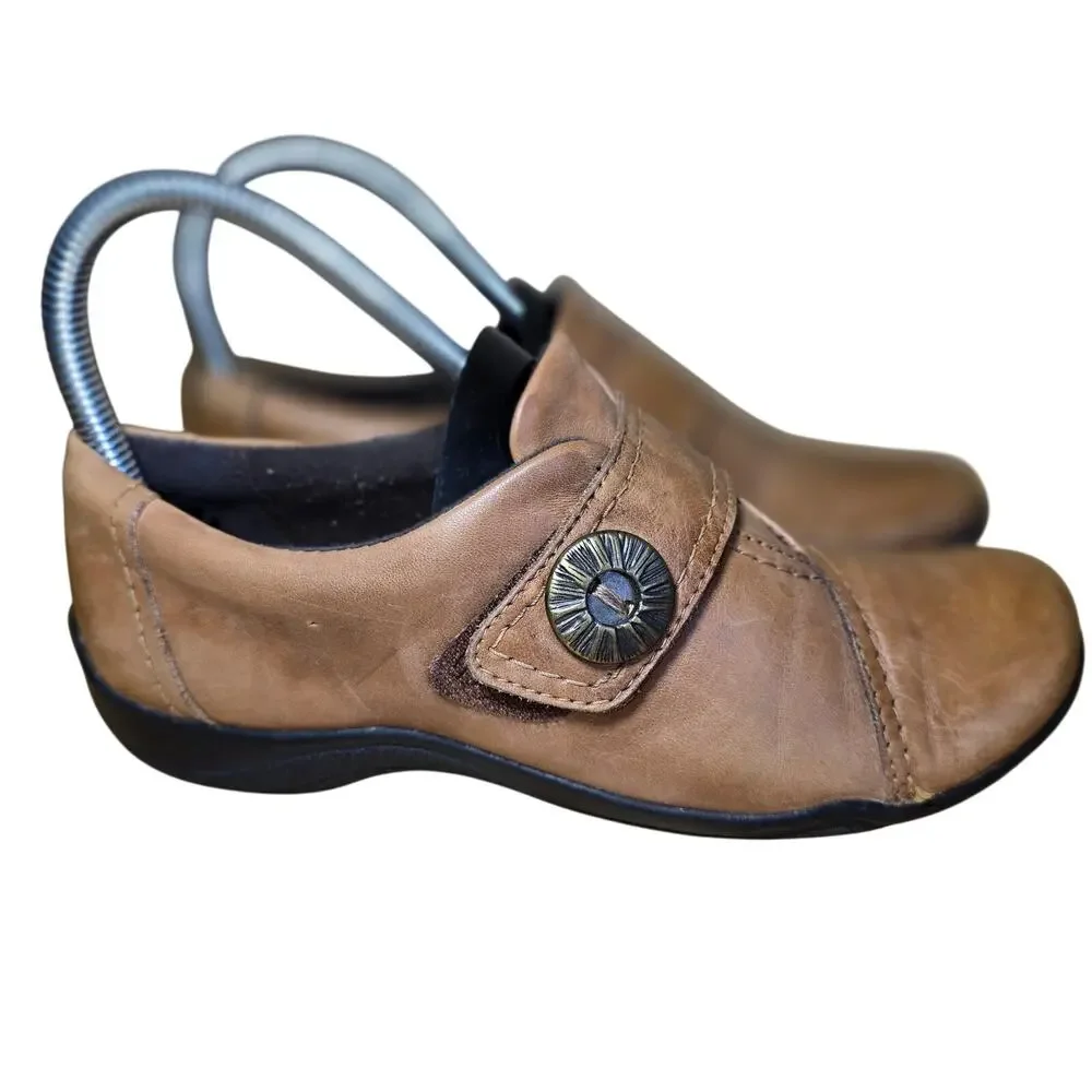 Clarks Artisan Womens Kessa Betty Brown Soft Cognac Leather Loafer Size 5M